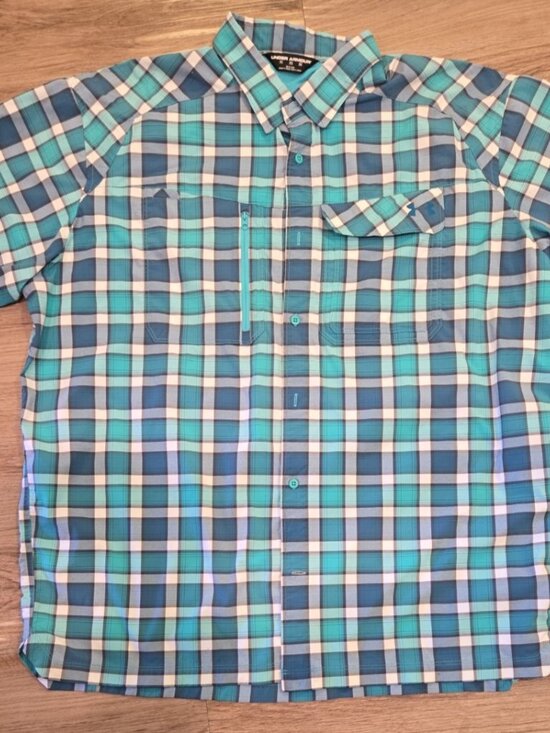 Under Armour Other - Under Armour Motivate Vented Short Sleeve Men’s Fitted Plaid Button Down